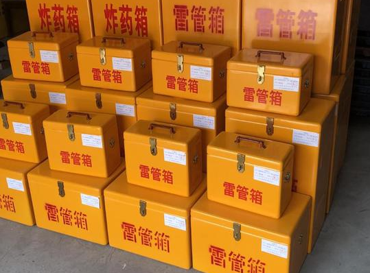 黄石玻璃钢雷管箱的使用寿命一般是多少？